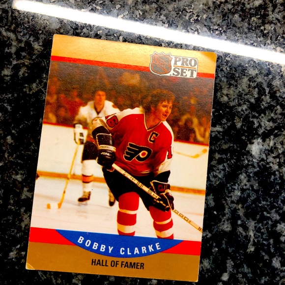 Bobby Clarke Pro Set 1990 Hall of Fame #657 hockey card!! - Picture 1 of 2